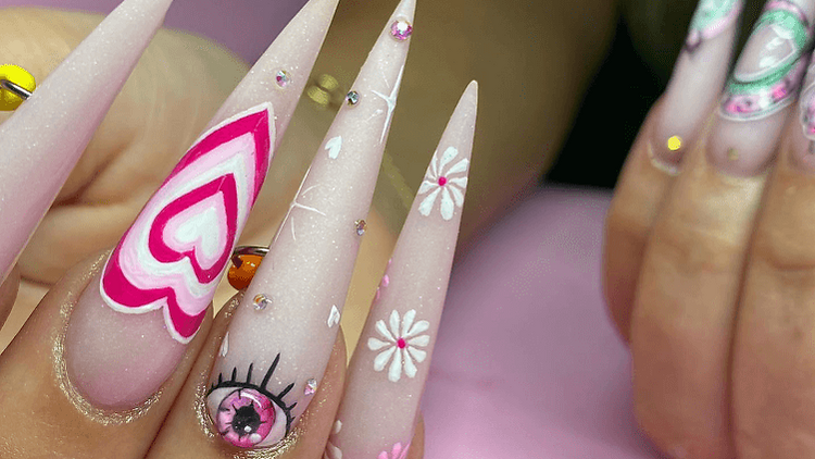 Este es el salón de manicura número uno en Madrid para hacerse las uñas de gel