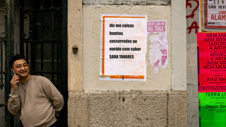 Cartazes de Sara Tavares nas ruas de Lisboa