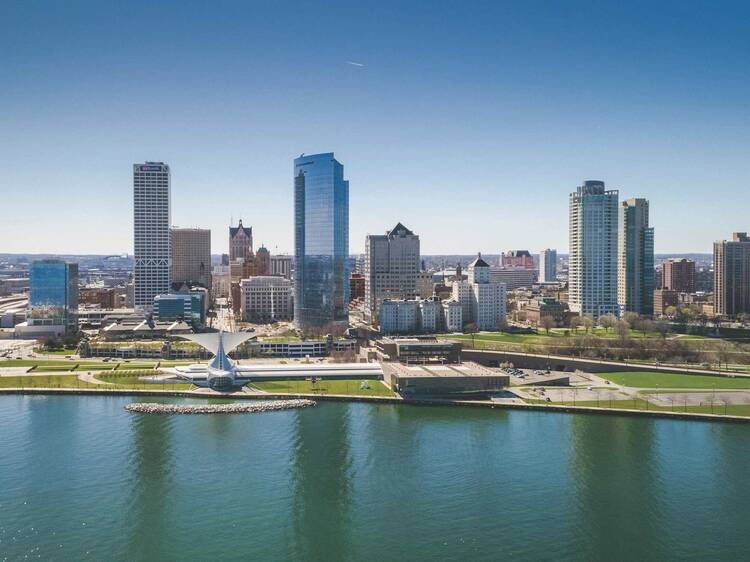 The milwaukee skyline