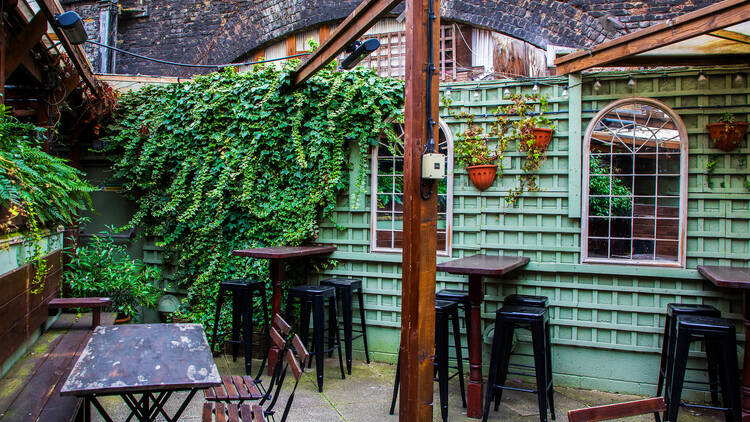 garden outside pub 