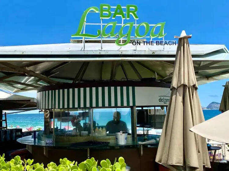 Bar Lagoa (on the beach)
