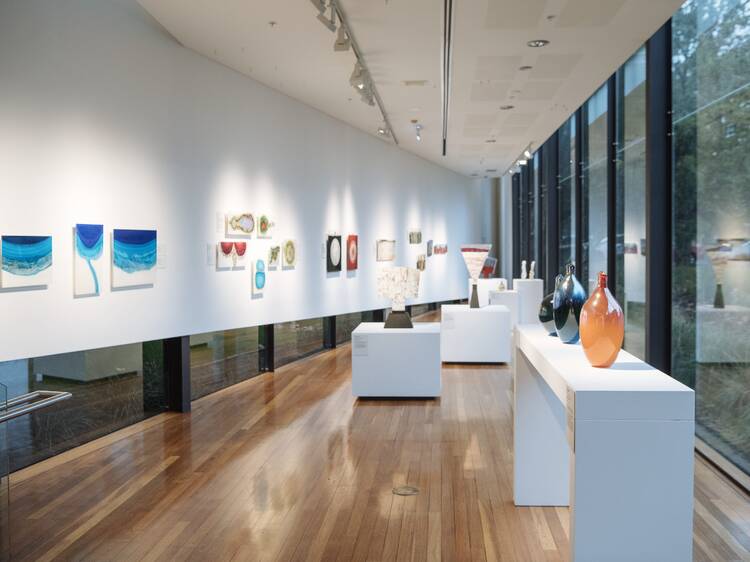 Wagga Wagga Art Gallery - National Art Glass Gallery, NSW