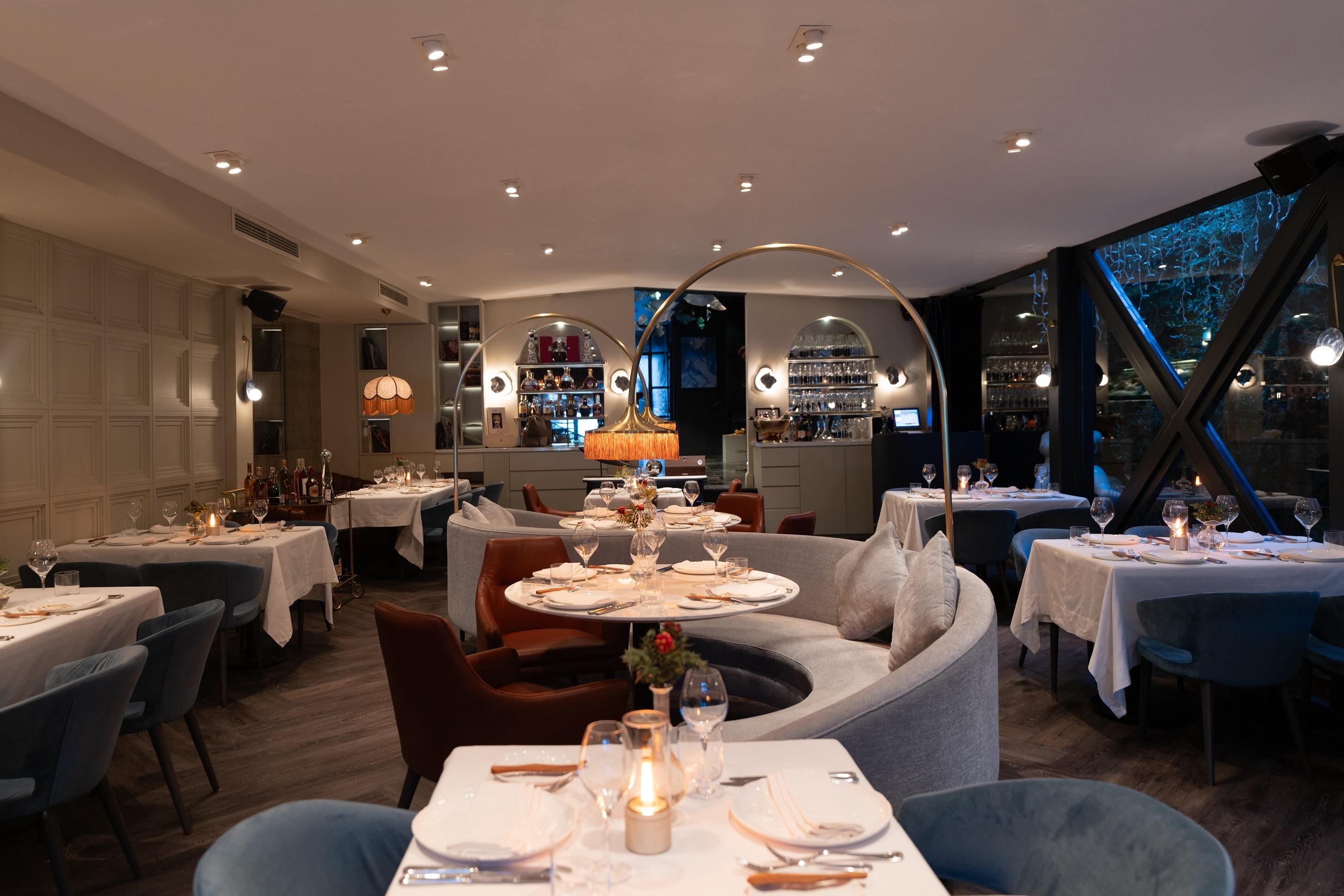 Azure Restaurant Waikiki - id6yh0r