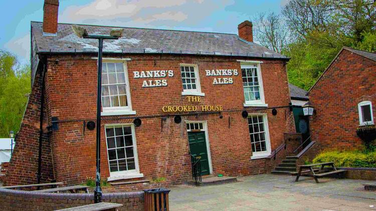 The Crooked House pub in Himley, West Midlands