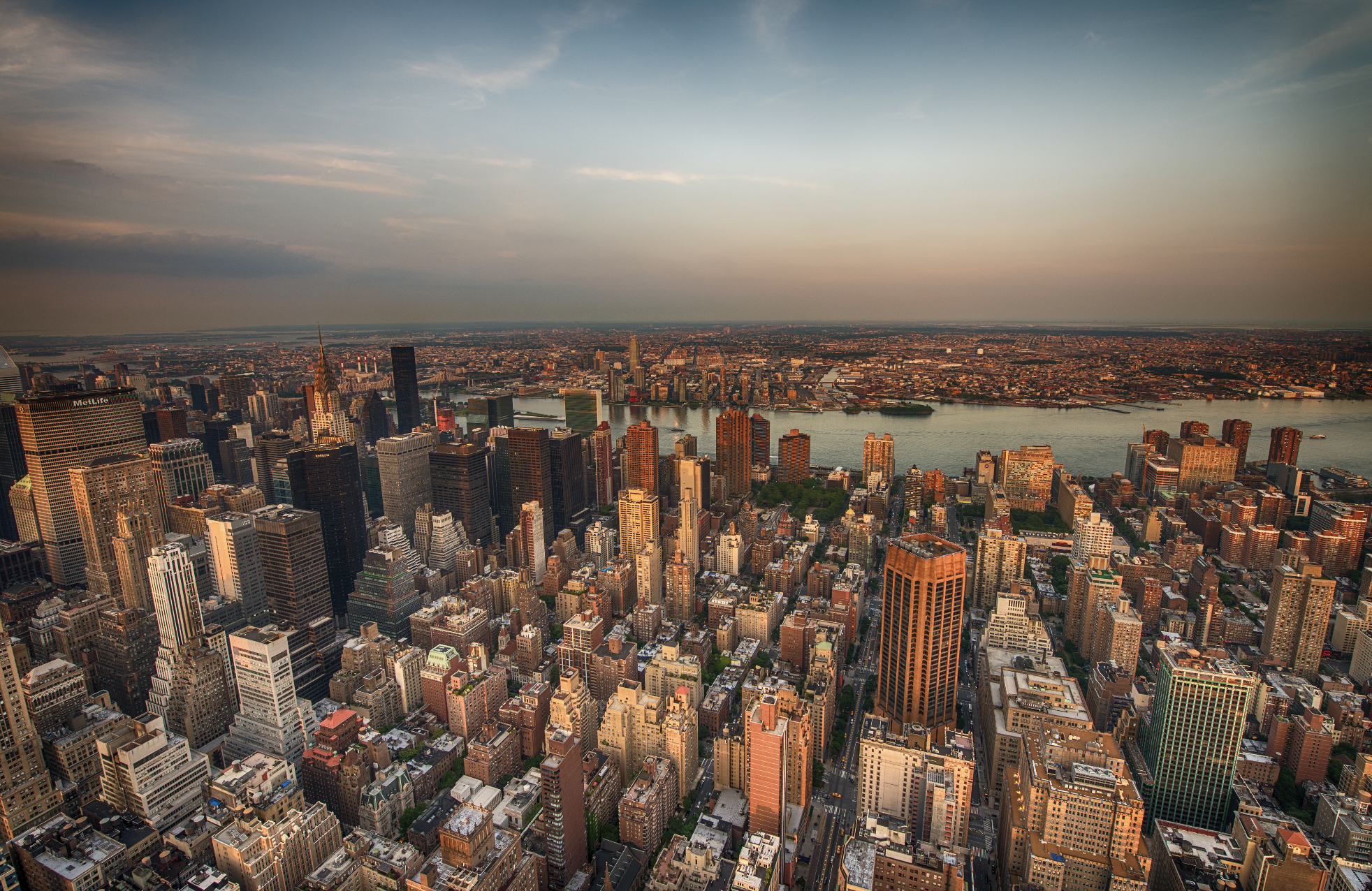 A super-tall new skyscraper is blocking the Empire State Building and New Yorkers aren’t happy about it