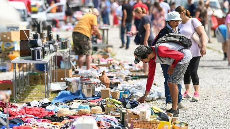 Hrelić flea market