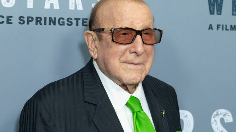 Photo of Clive Davis with sunglasses on 