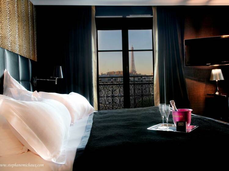 romantic hotels paris 