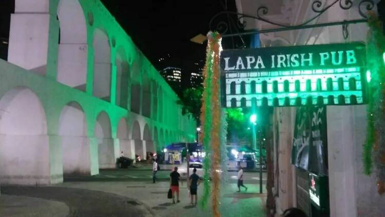 Bar-hopping in Lapa