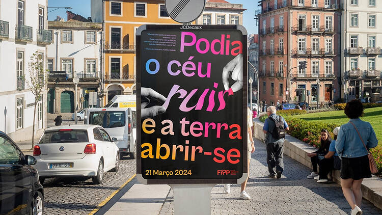 Dia Mundial da Poesia assinala-se a 21 de Março e na cidade do Porto há poemas espalhados pelas ruas