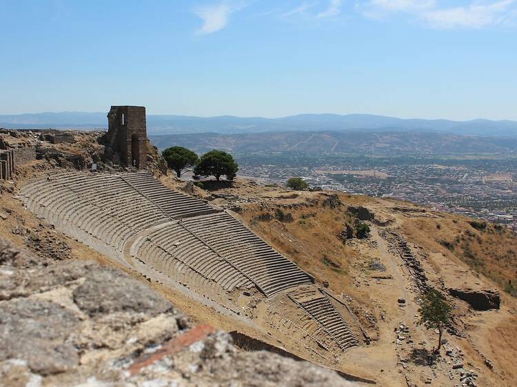 Travel back in time in Pergamon