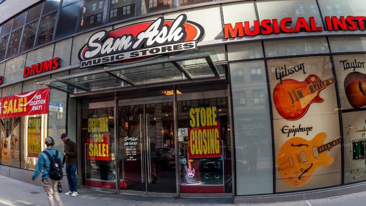 Sam Ash storefront