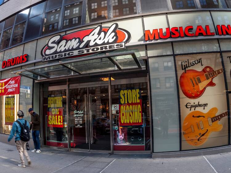 Sam Ash is closing half of its stores, including two in NYC
