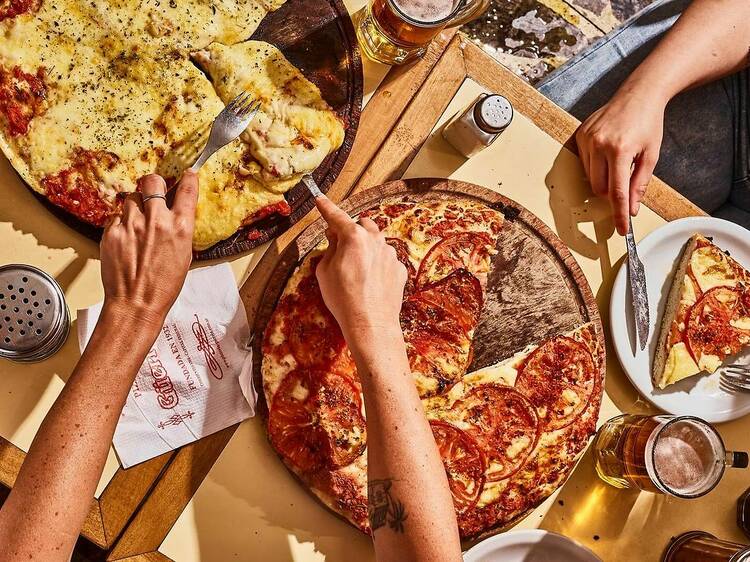 The 11 best pizzerias in Buenos Aires to enjoy a great porteño pizza