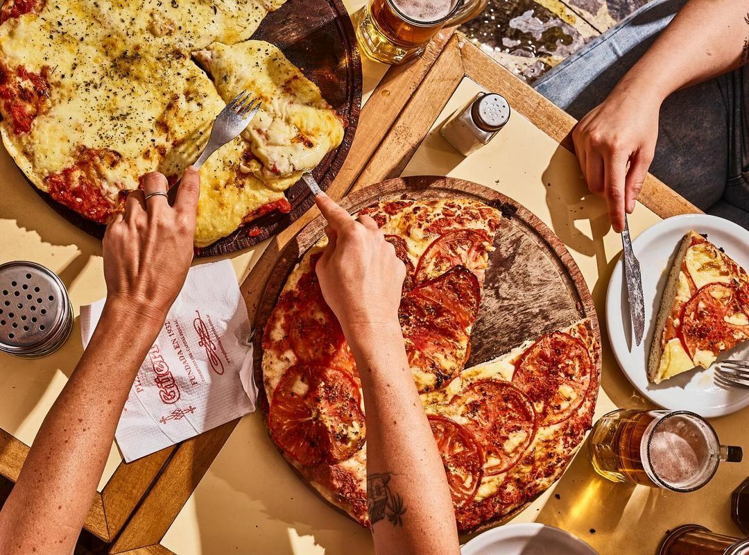 Mejores pizzerías de Buenos Aires para comer una buena pizza porteña