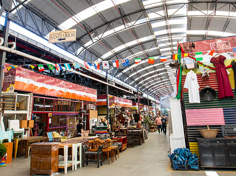 Get inspired and wander through the Flea Market