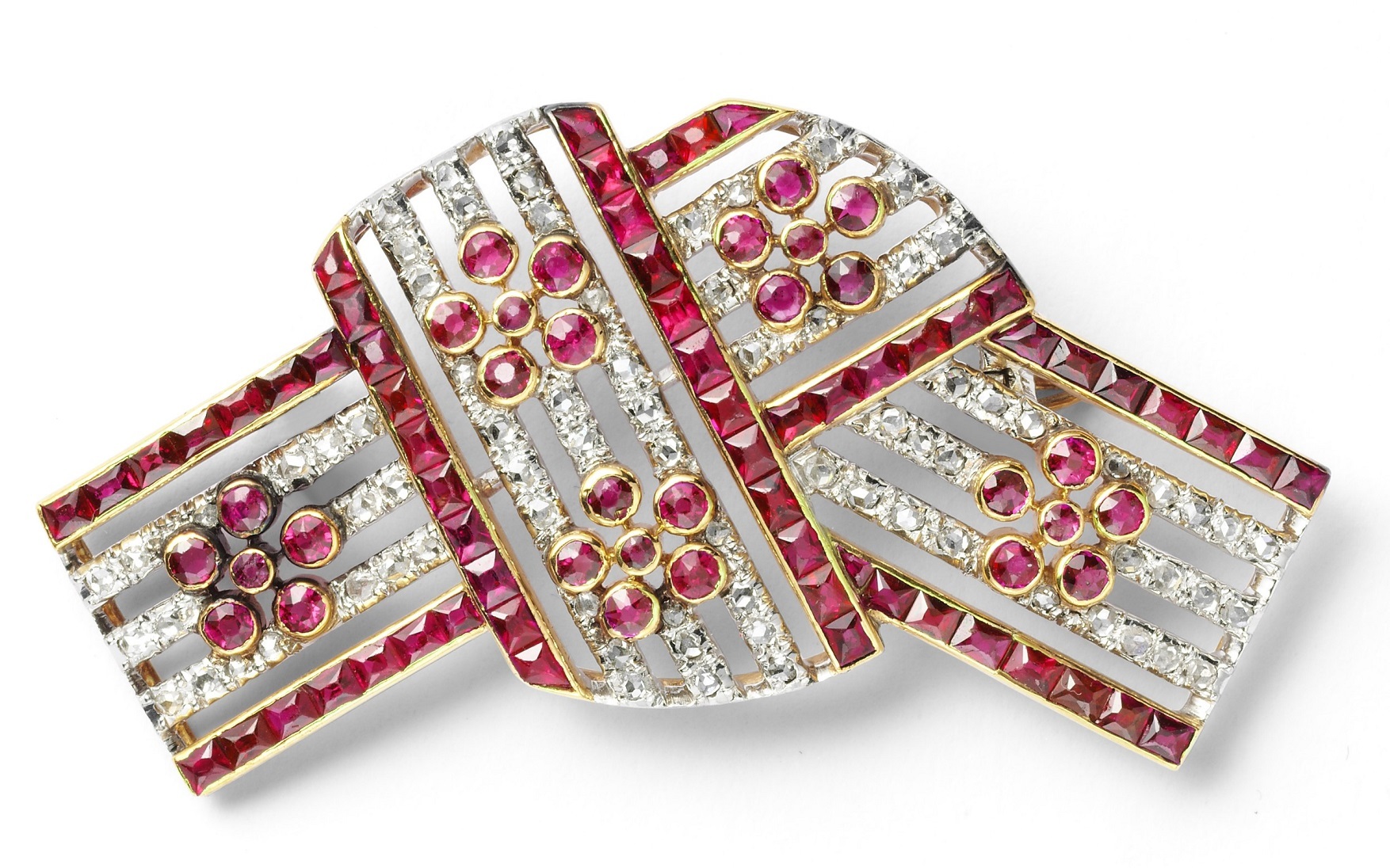 貴重なアーカイブ約200点、カルティエ日本上陸50年を記念した展覧会が開催