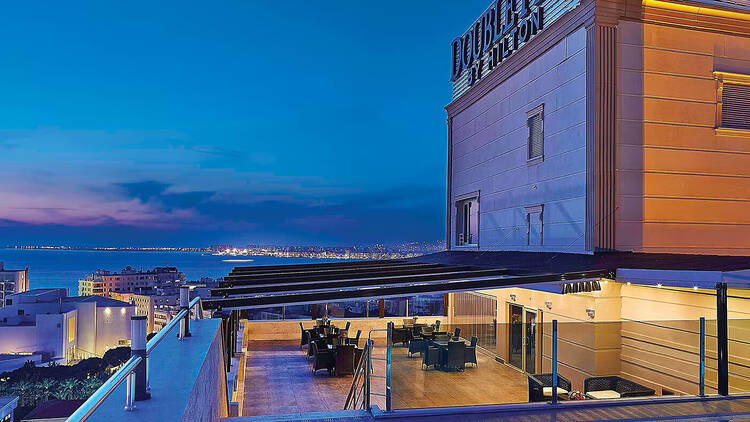 DoubleTree by Hilton İzmir (DoubleTree by Hilton İzmir Alsancak)