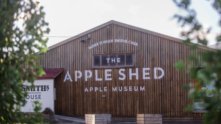 Willie Smith’s Apple Shed Building