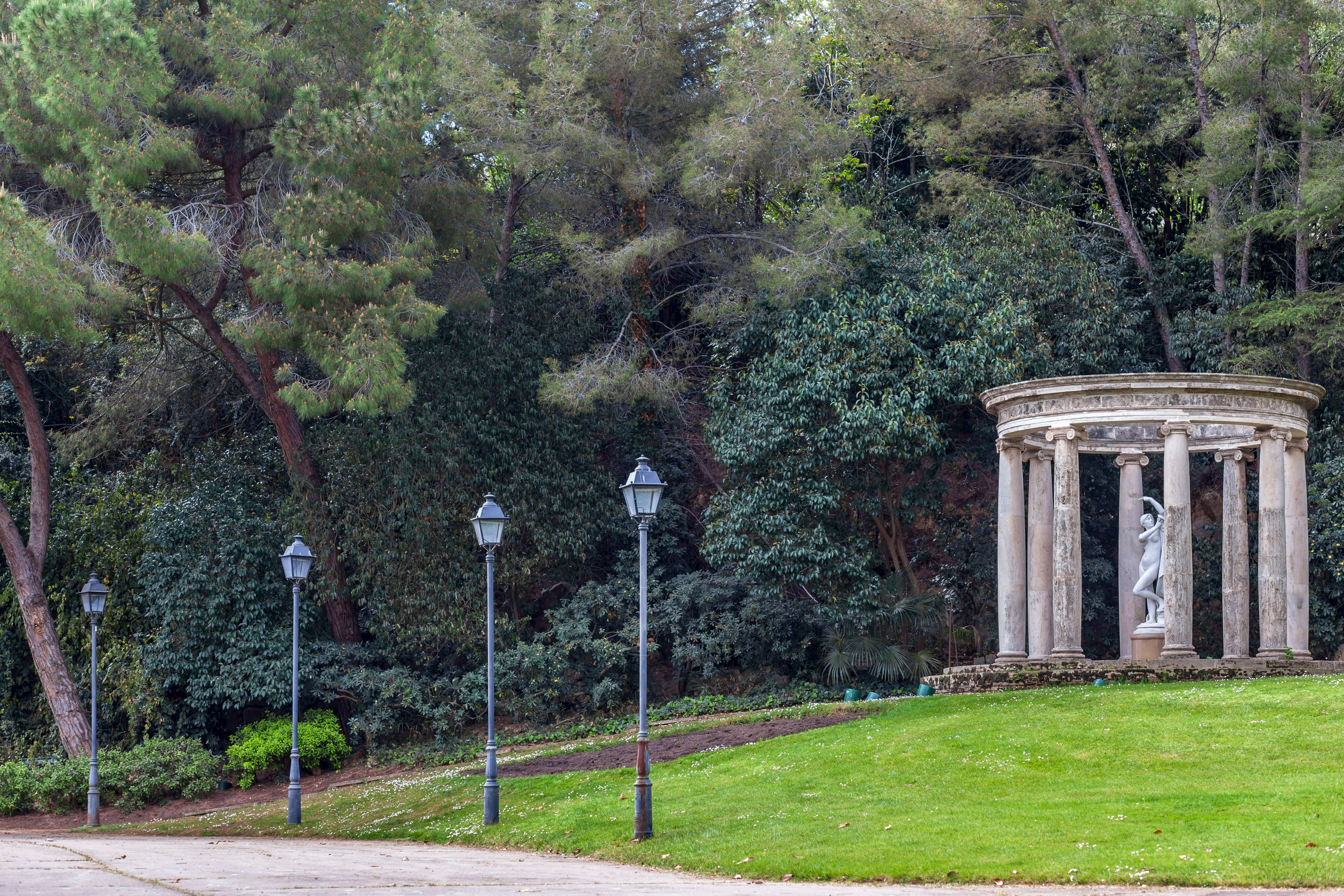 7 parques y jardines secretos para descubrir en Barcelona