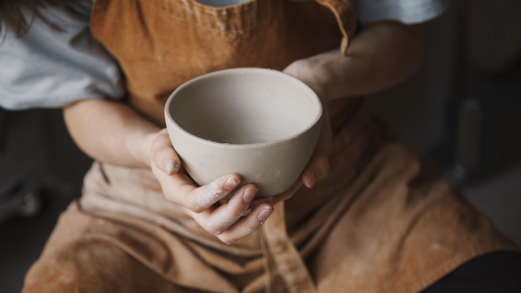 A pottery class at Still Life