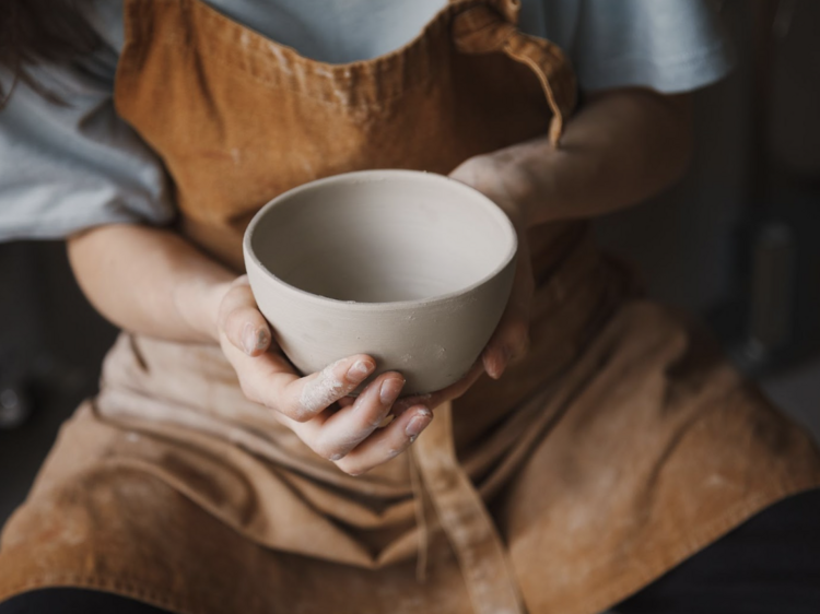 A pottery class at Still Life