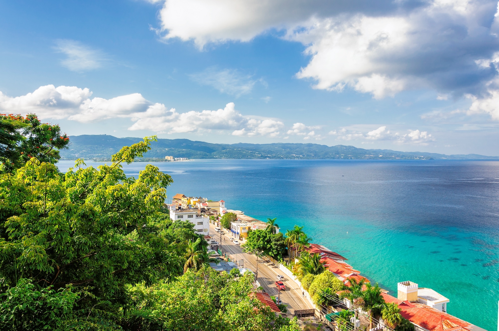 11 Best Spring Break Destinations for U.S. Families on a Budget