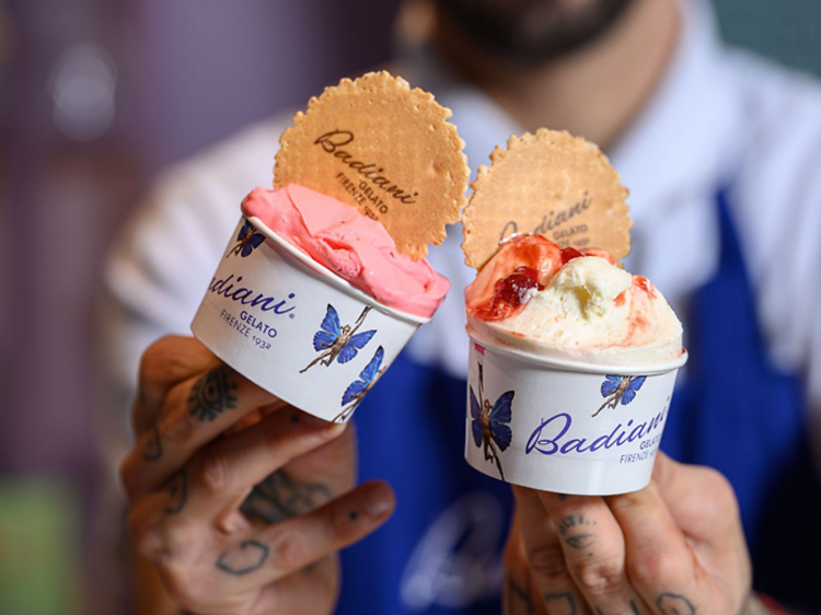 Una heladería de Barcelona venderá helado con sabor a rosas por Sant Jordi