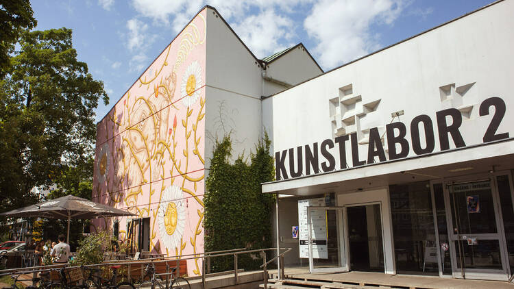 Check out the art at Kunstlabor 2