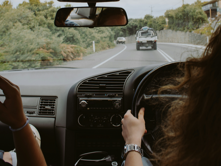 Yes! All Victorians are now able to use a digital driver's licence on their phone – including on their Ls and Ps