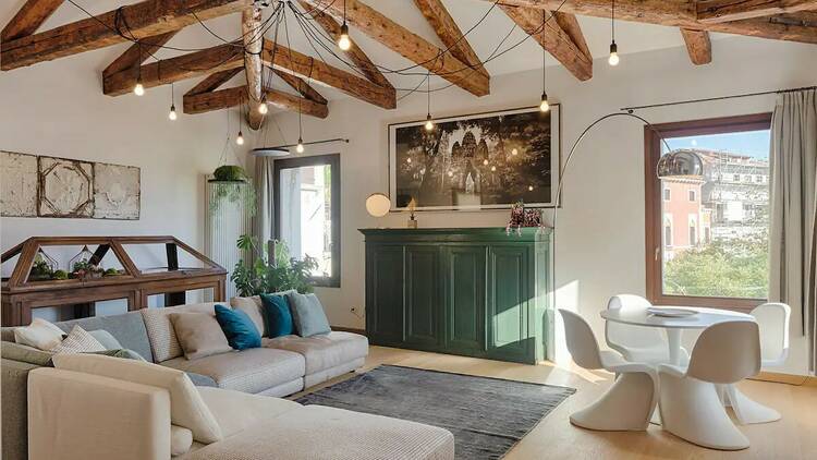 venice airbnbs