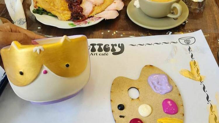 Pottery Art Café