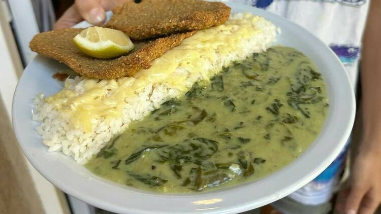 Milanesa con arroz en Loreto