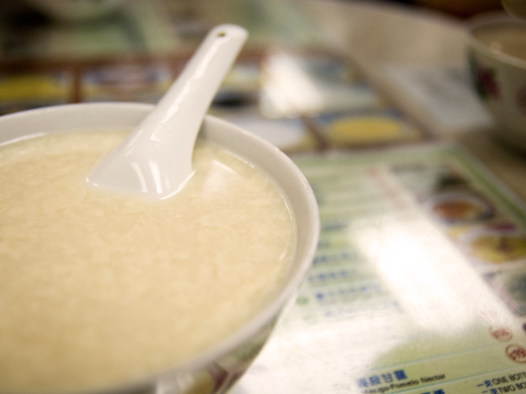 Beancurd sheet sweet soup《腐竹糖水》