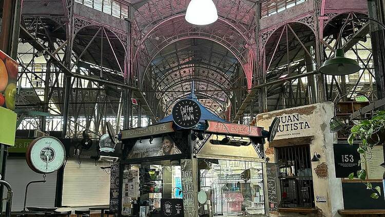 Pasear por el Mercado de San Telmo