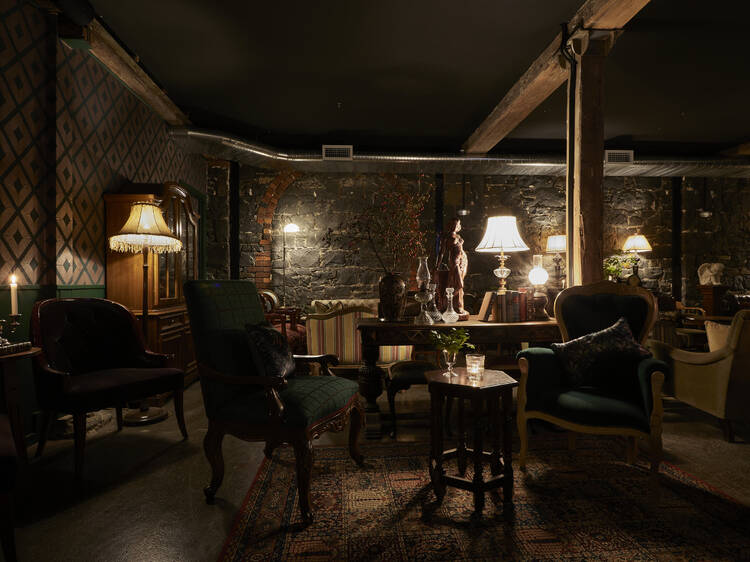 Melbourne's glamorous new secret speakeasy bar Mill Place Merchants has just been unveiled