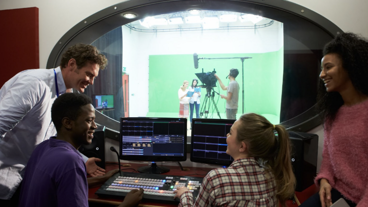 Why Choose a Video Editing Certificate Program?