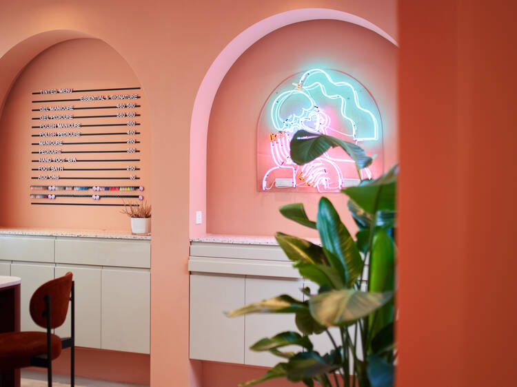 Where to get eyelash extensions, lifts, and tints in Hong Kong