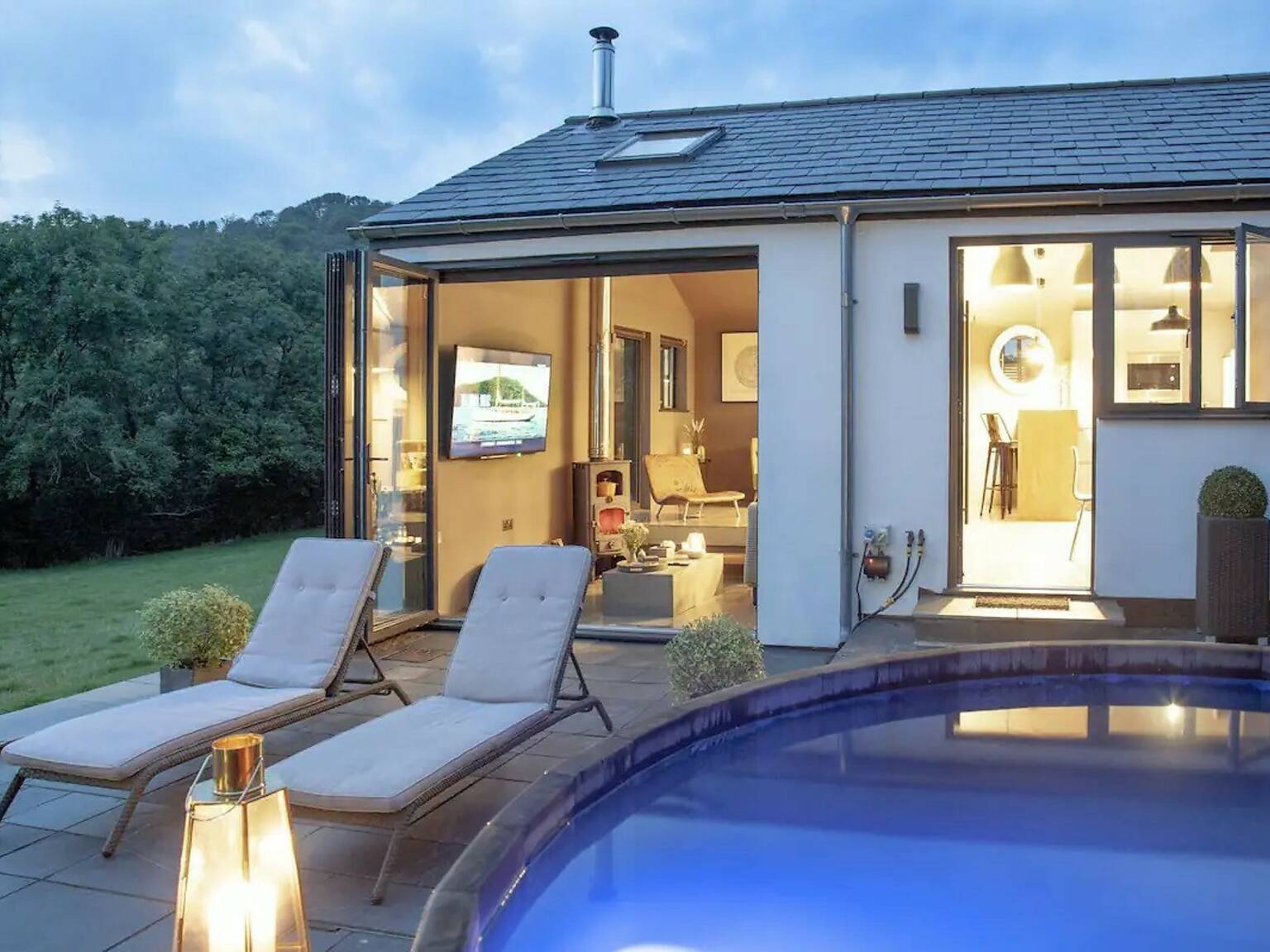 The Best Airbnbs in Somerset, Devon and Cornwall Places to Stay in