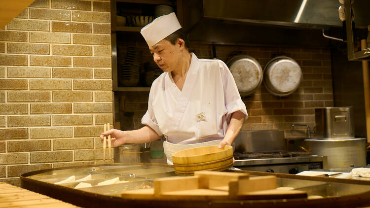 Mizutaki Oden Shamon | Restaurants in Marunouchi, Tokyo