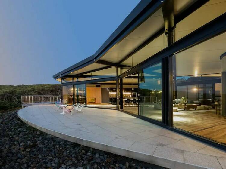 The hidden glass home in Tarwin Lower