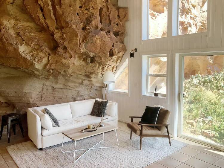 The stunning cliffside cabin in Cortez, CO