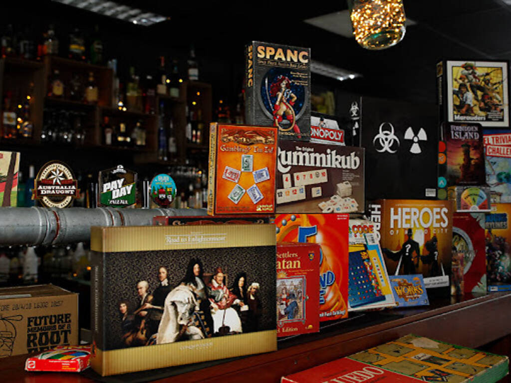 Bars with board games and arcade games in Melbourne