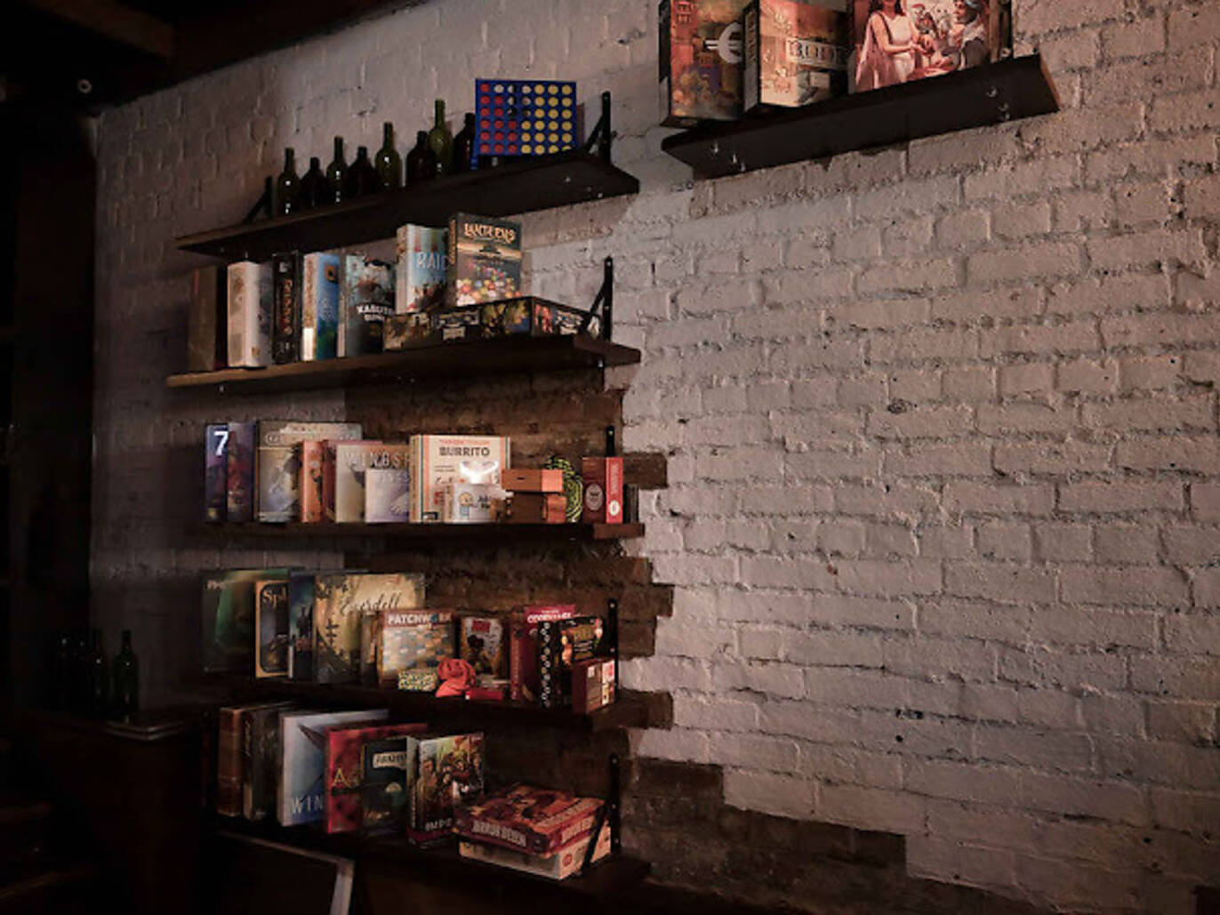Bars with board games and arcade games in Melbourne