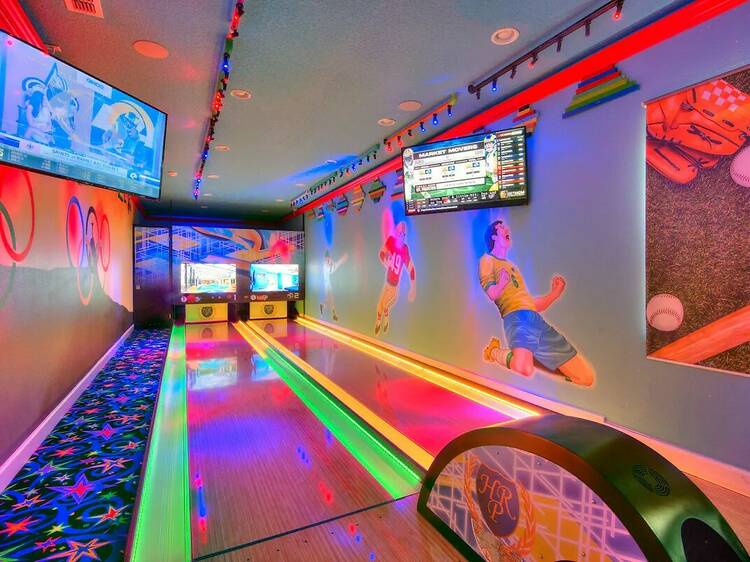 The sporty bowling villa in Florida