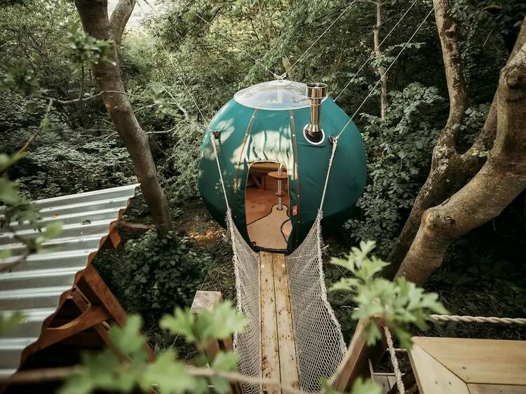 treehouse airbnbs uk