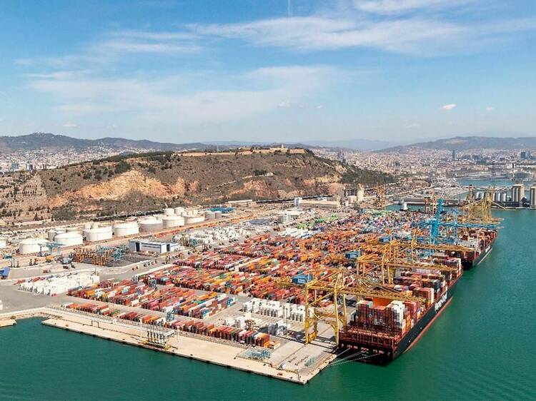 El Port de Barcelona organitza visites gratis a zones restringides (només durant tres dies)