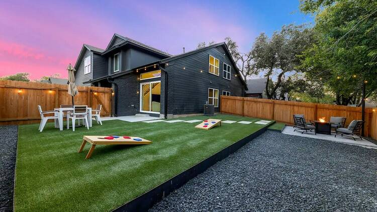 The modern townhouse in North Austin