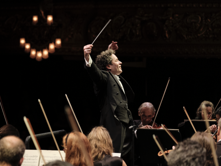 Gustavo Dudamel y su orquesta aterrizan en Barcelona con Beethoven y Dvořák