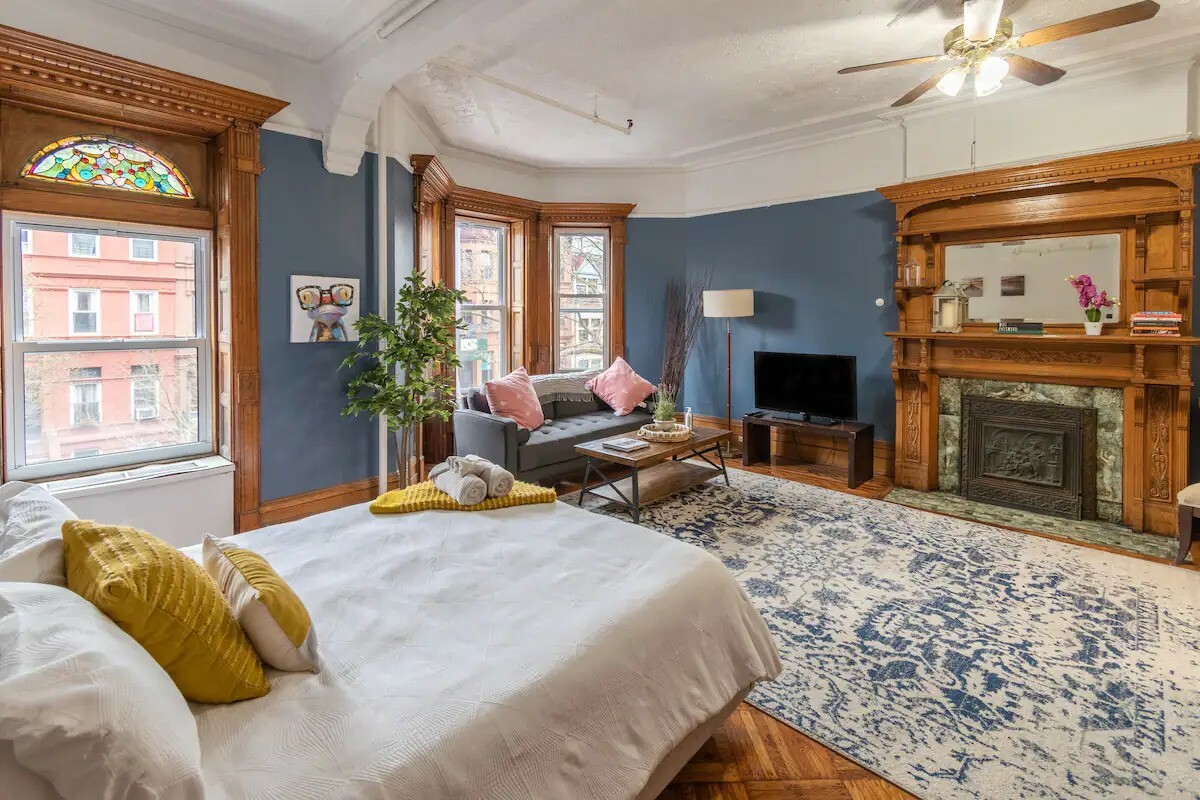 5 Cool Airbnbs in New York City for 2025